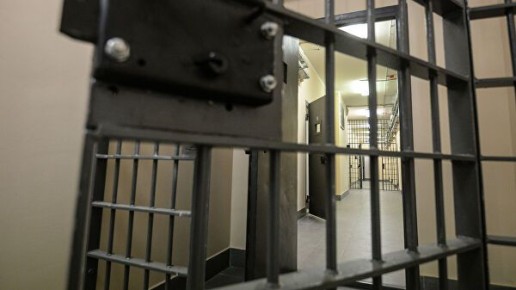 В Челябинской области мужчина ножом искромсал собутыльника