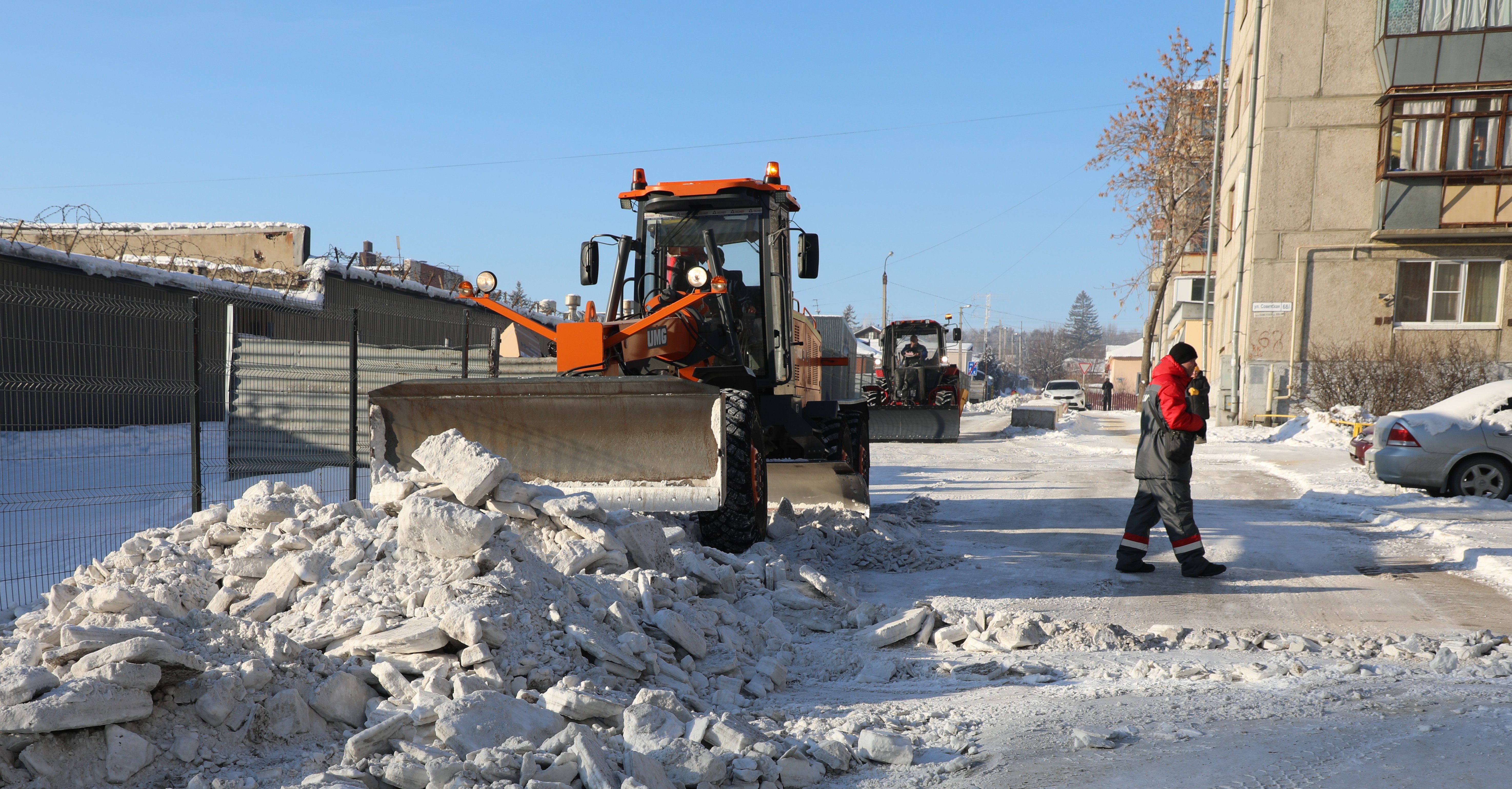 Машины мешают уборке Машины мешают уборке