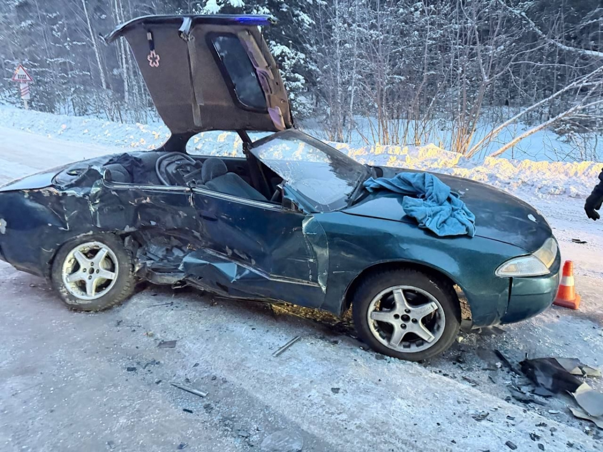 Автомобиль остался без крыши после жуткого ДТП под Кыштымом