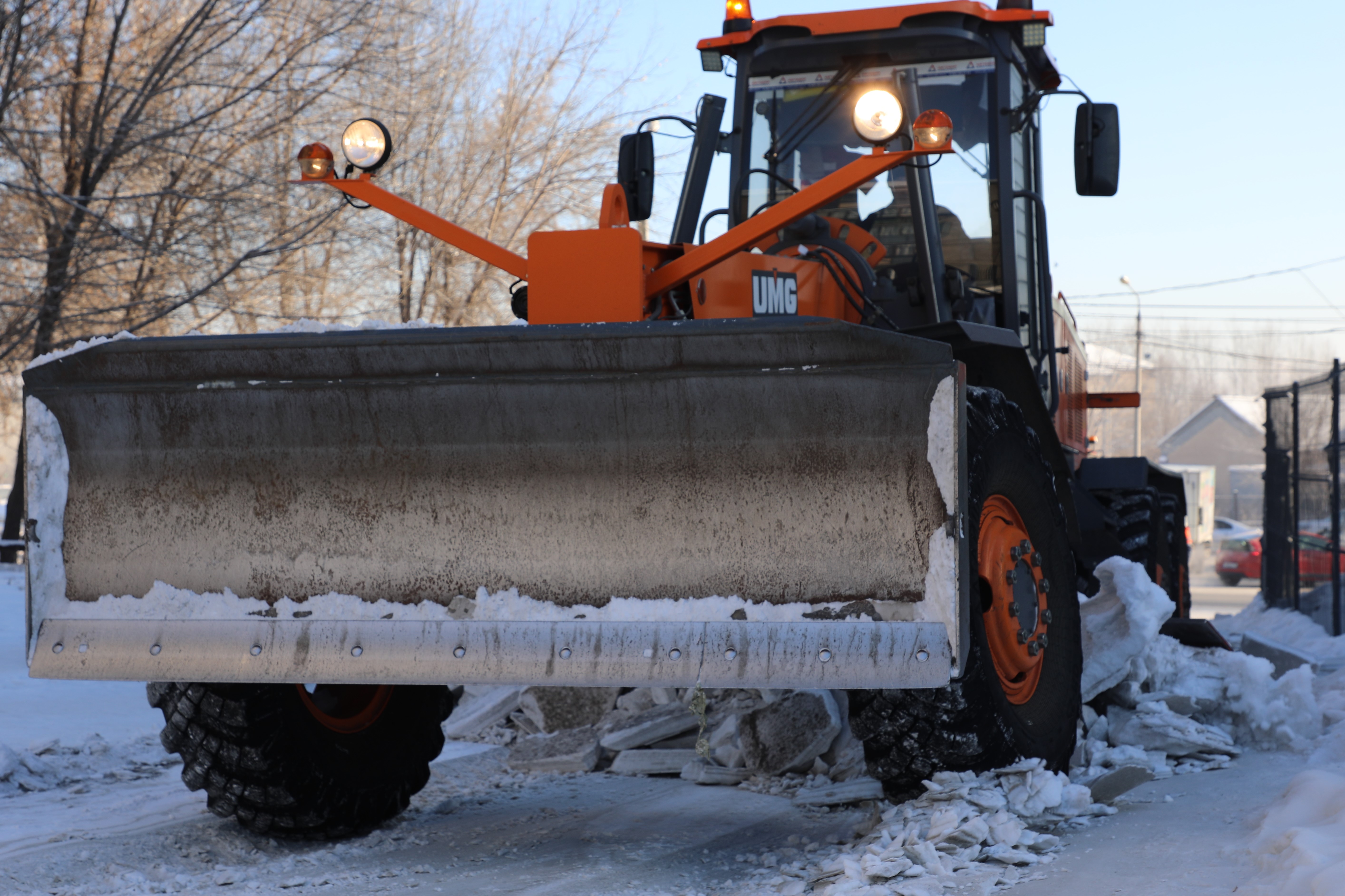 Машины мешают уборке Машины мешают уборке