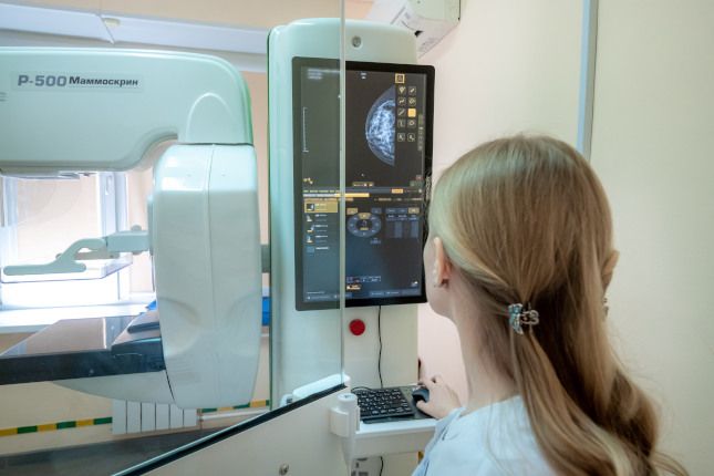 Жителям Челябинской области рассказали, куда идти к онкологу