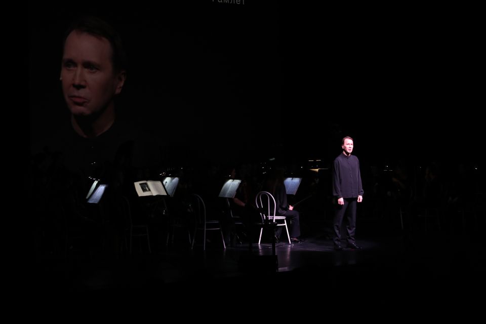 «Быть или не быть, вот в чем вопрос...»