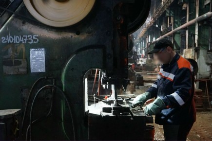 В Магнитогорске в ИК-18 производят садовые и саперные лопаты