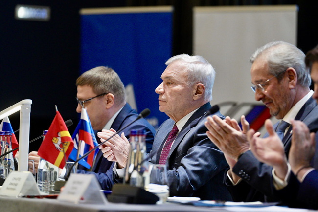 В проект «Профессионалитет» на Южном Урале вложено более 3 млрд рублей В проект «Профессионалитет» на Южном Урале вложено более 3 млрд рублей