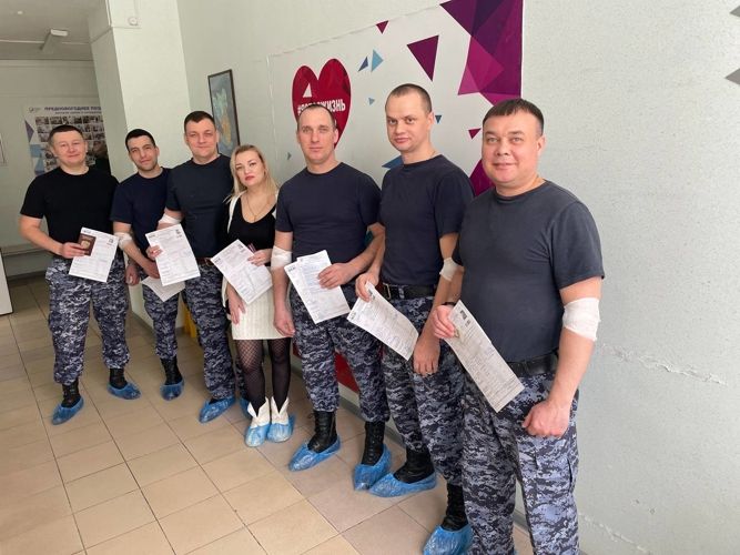 В Магнитогорске росгвардейцы поддержали донорскую акцию «От сердца к сердцу»
