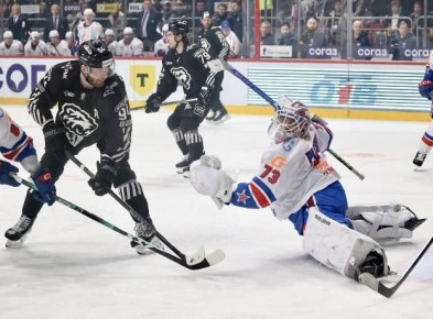 «Трактор» обыграл СКА в 1200-м матче в КХЛ