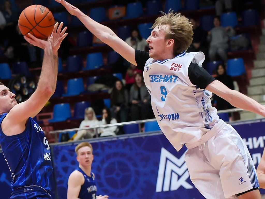 Магнитогорский «Металлург» остался за бортом топ-10 команд в Суперлиге