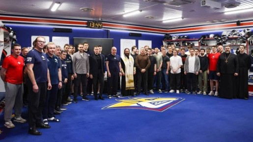 В ХК «Металлург» прошел молебен перед началом плей-офф Кубка Гагарина