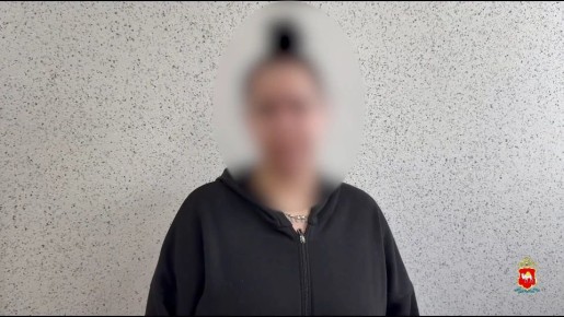 Криминальная «подработка» обернулась тюрьмой: курьер из Омска осуждена за кражу 4 млн рублей у матери погибшего бойца СВО