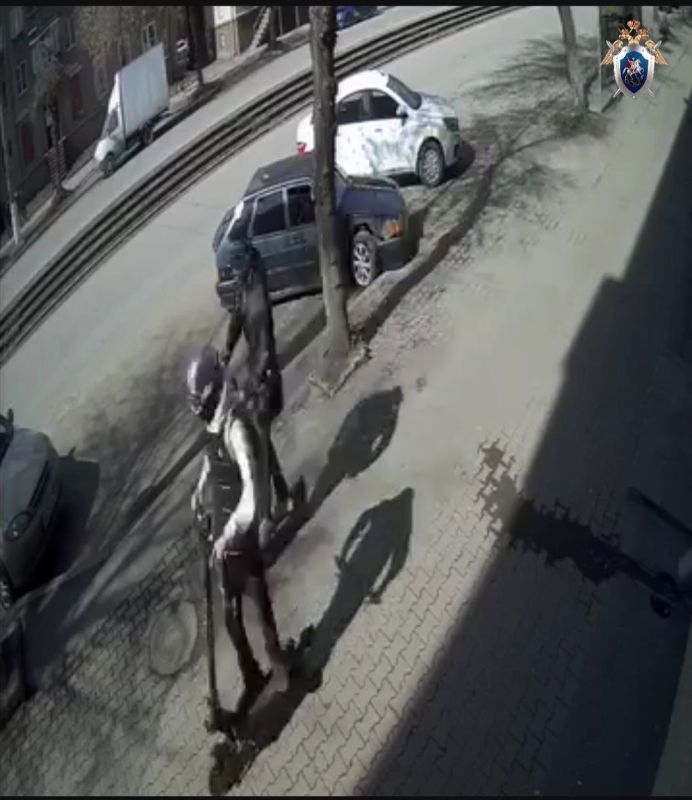 Следователем регионального СКР возбуждено уголовное дело по факту травмирования пожилой женщины в результате наезда самоката