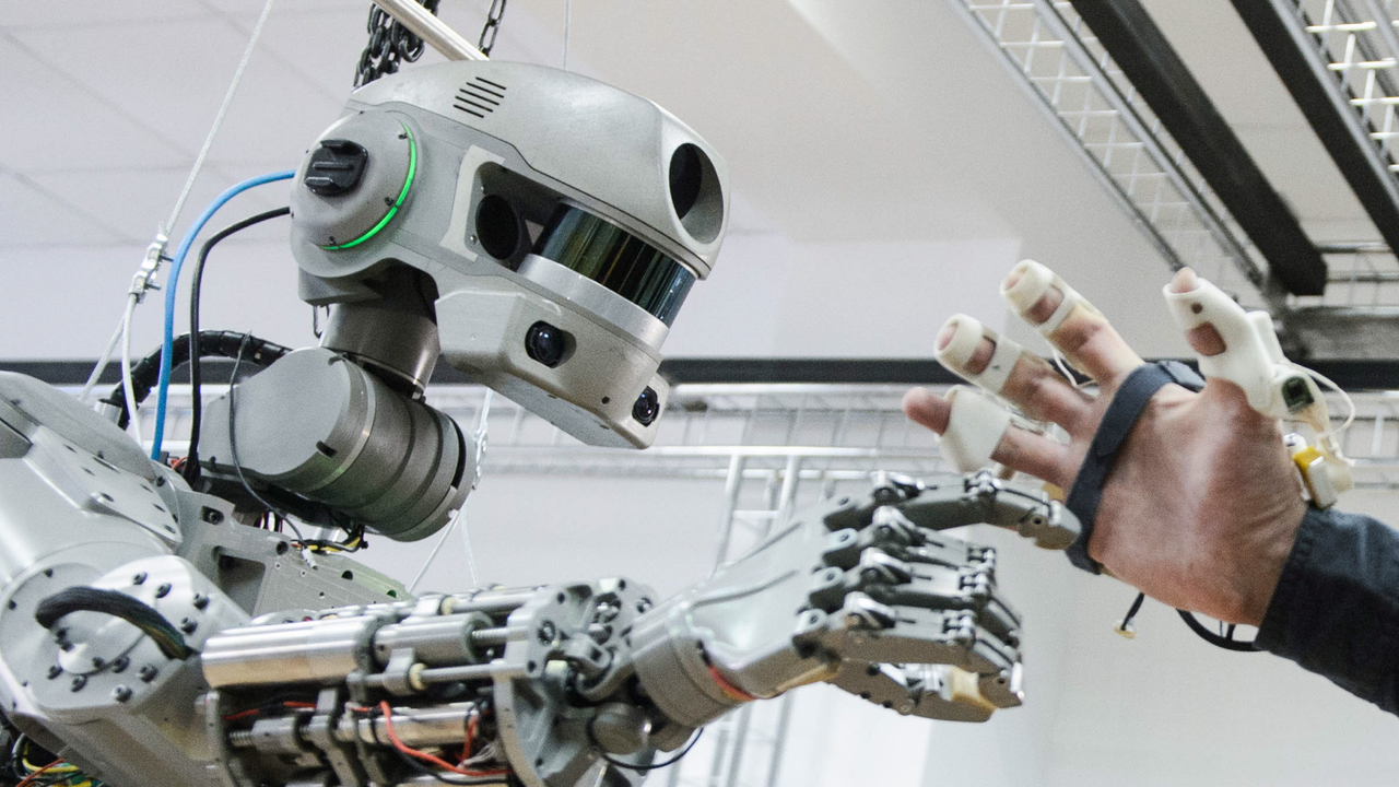 Теледроид из Магнитогорска в 2026 году полетит в космос Теледроид из Магнитогорска в 2026 году полетит в космос