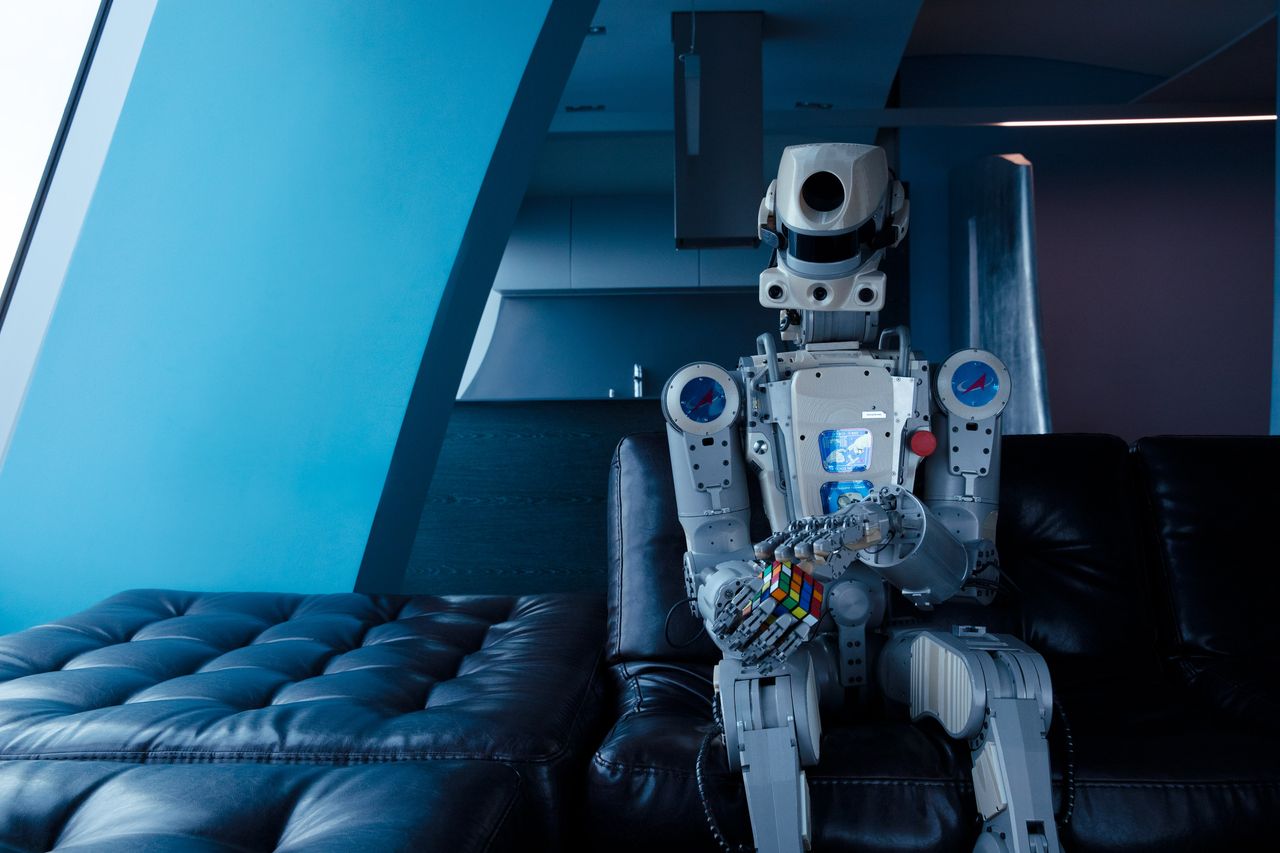 Теледроид из Магнитогорска в 2026 году полетит в космос Теледроид из Магнитогорска в 2026 году полетит в космос