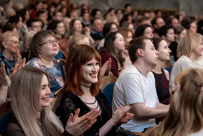 Ночной дозор в «Родине». В Челябинске прозвучала музыка Средневековья Ночной дозор в «Родине». В Челябинске прозвучала музыка Средневековья