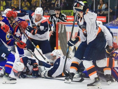 Магнитогорские хоккеисты «засушили» матчи с «Химиком» в плей-офф ВХЛ