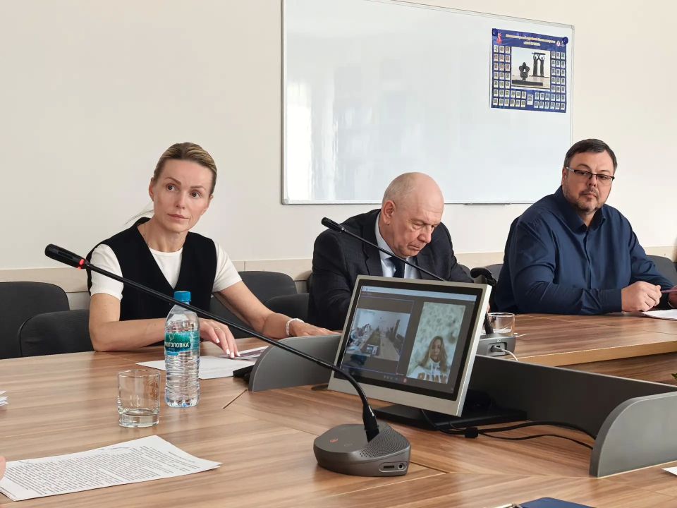 �� �������� �� ���������� �������� � ������ � ���������������, ������� ������� �������� �������� ����������� ������ ��� �������� ����� ��� ��������� � ������������� �������