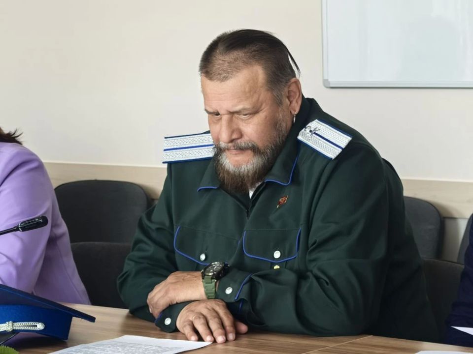 В центре внимания комиссии по социальной политике и связям с общественностью под председательством Алексея Бельтюкова оказались вопросы, связанные с реализацией муниципальных проектов, и подготовка к предстоящей летней... В центре внимания комиссии по социальной политике и связям с общественностью под председательством Алексея Бельтюкова оказались вопросы, связанные с реализацией муниципальных проектов, и подготовка к предстоящей летней...