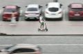 В Магнитогорске суд обязал неаккуратного самокатчика выплатить компенсацию пострадавшей из-за него женщине