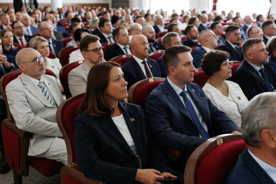 Челябинские политики комментируют обращение губернатора Алексея Текслера Челябинские политики комментируют обращение губернатора Алексея Текслера