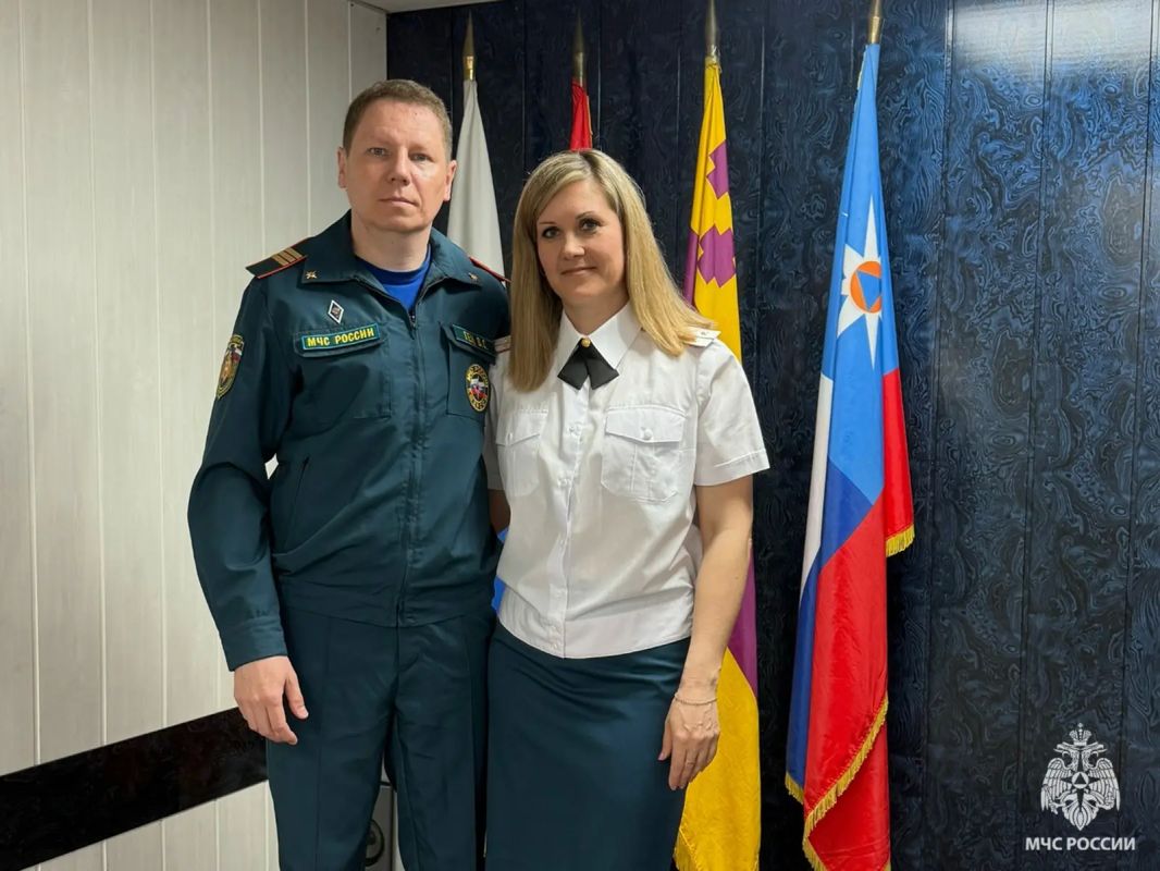 #МЧСРоссии #ДеньСемьи. Семья - это когда вы не только вместе, но и по-настоящему на одной волне на жизненном пути В День семьи, любви и верности мы продолжаем наш цикл о семьях специалистов чрезвычайного ведомства Южного... #МЧСРоссии #ДеньСемьи. Семья - это когда вы не только вместе, но и по-настоящему на одной волне на жизненном пути В День семьи, любви и верности мы продолжаем наш цикл о семьях специалистов чрезвычайного ведомства Южного...