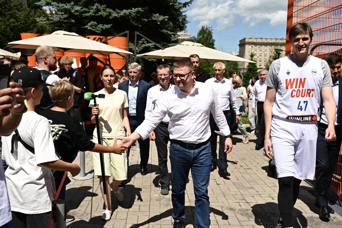 В Магнитогорске открылась современная баскетбольная площадка WIN COURT В Магнитогорске открылась современная баскетбольная площадка WIN COURT