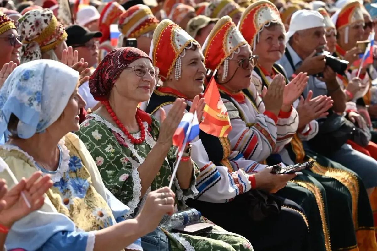 В Челябинске состоялся III Всероссийский певческий фестиваль «Русское поле» В Челябинске состоялся III Всероссийский певческий фестиваль «Русское поле»