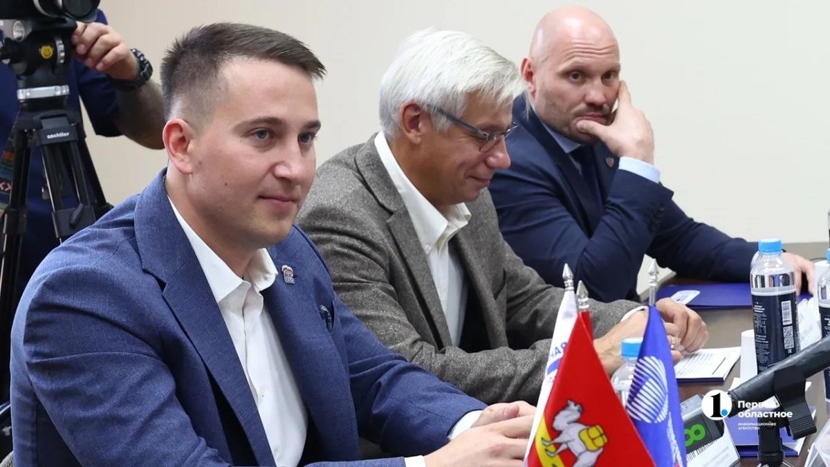 Общественники и отделения партий договорились о сотрудничестве на выборах в Госдуму Общественники и отделения партий договорились о сотрудничестве на выборах в Госдуму
