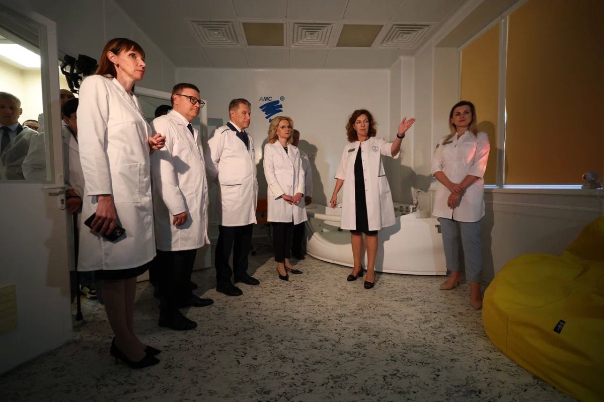 Татьяна Голикова, Михаил Мурашко и Алексей Текслер осмотрели Областной перинатальный центр в Челябинске Татьяна Голикова, Михаил Мурашко и Алексей Текслер осмотрели Областной перинатальный центр в Челябинске