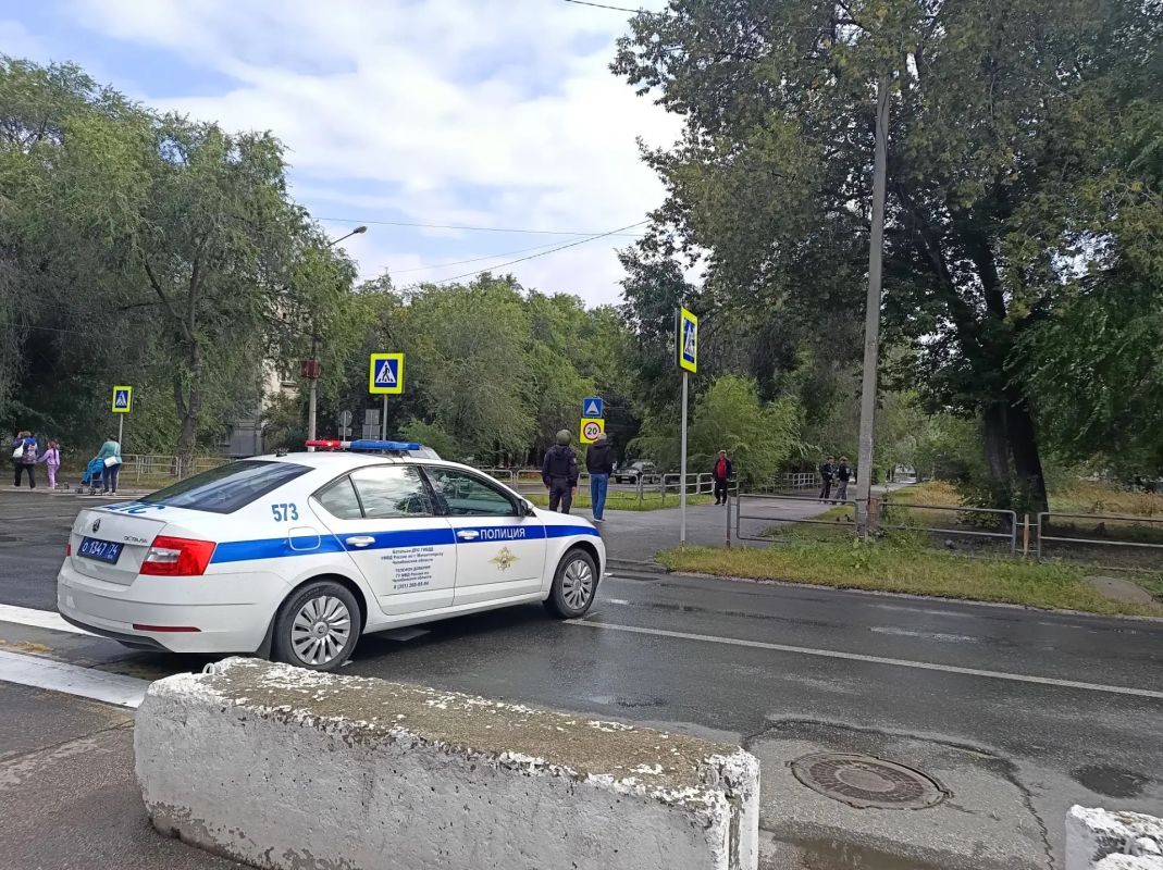 Оперативной группой в г. Магнитогорске проводится антитеррористическая тренировка Оперативной группой в г. Магнитогорске проводится антитеррористическая тренировка