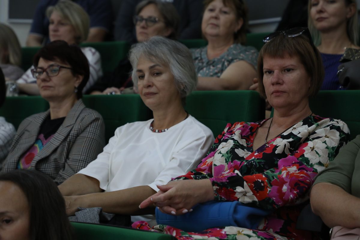 О профориентации, поддержке молодежи и развитии Магнитогорска О профориентации, поддержке молодежи и развитии Магнитогорска