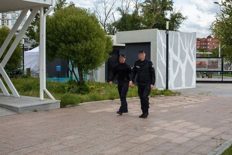 В Магнитогорске росгвардейцы обеспечили безопасность и правопорядок на хоккейном турнире памяти Ивана Ромазана