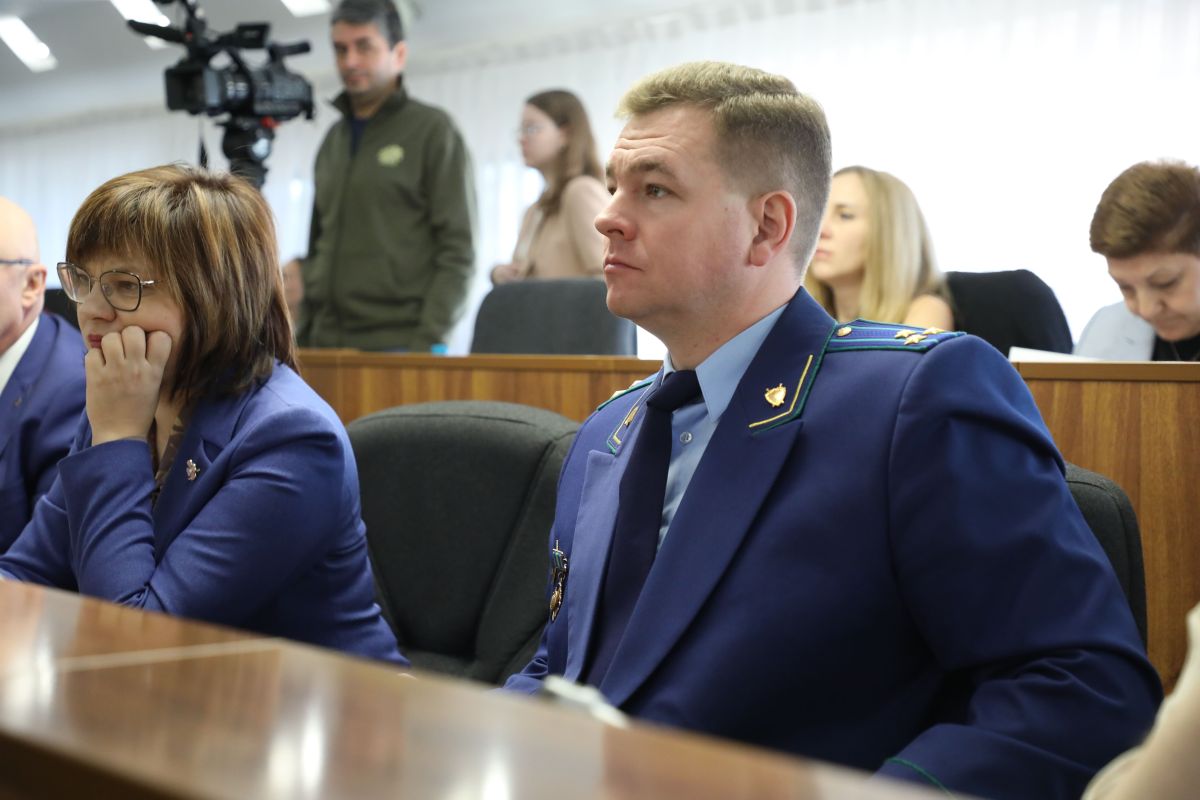 Единогласно Единогласно